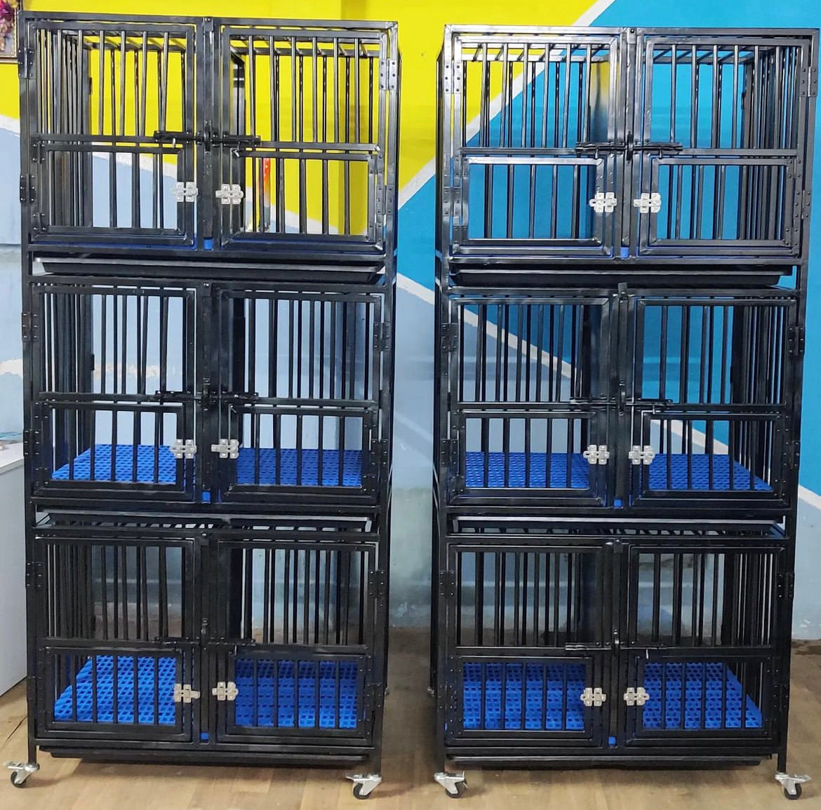 43”in iron double door cage & Floors *FREE SHIPPING*