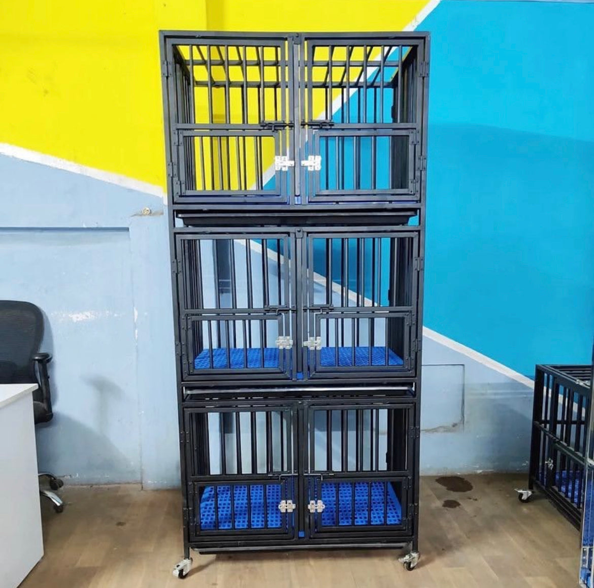 43”in iron double door cage & Floors *FREE SHIPPING*